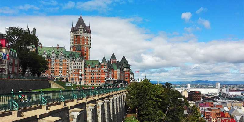 Image for Quebec outlines immigration values test