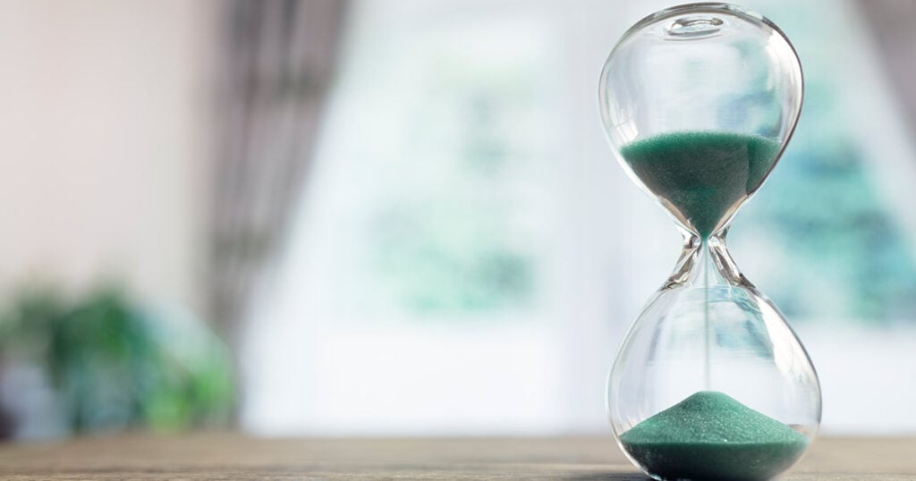 Canadian Citizenship-by-Descent Wait Time Jumps to 25 Months