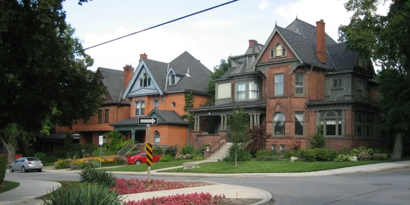 Hamilton neighbourhoods: Aberdeen Avenue