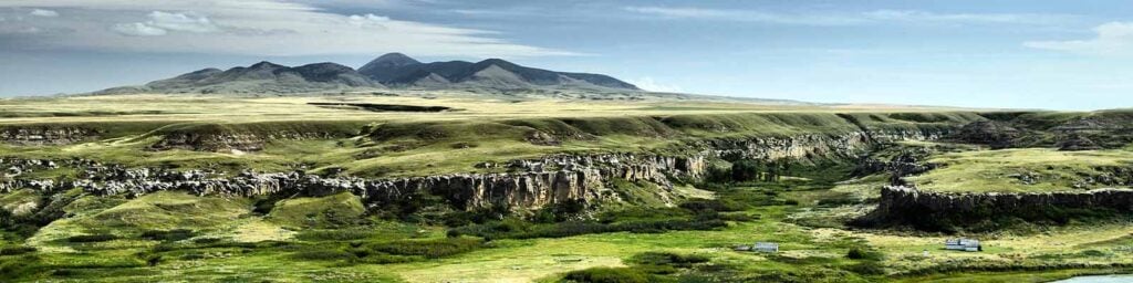 Alberta Issues 899 PNP Invitations Across Two Streams in Late February 2026