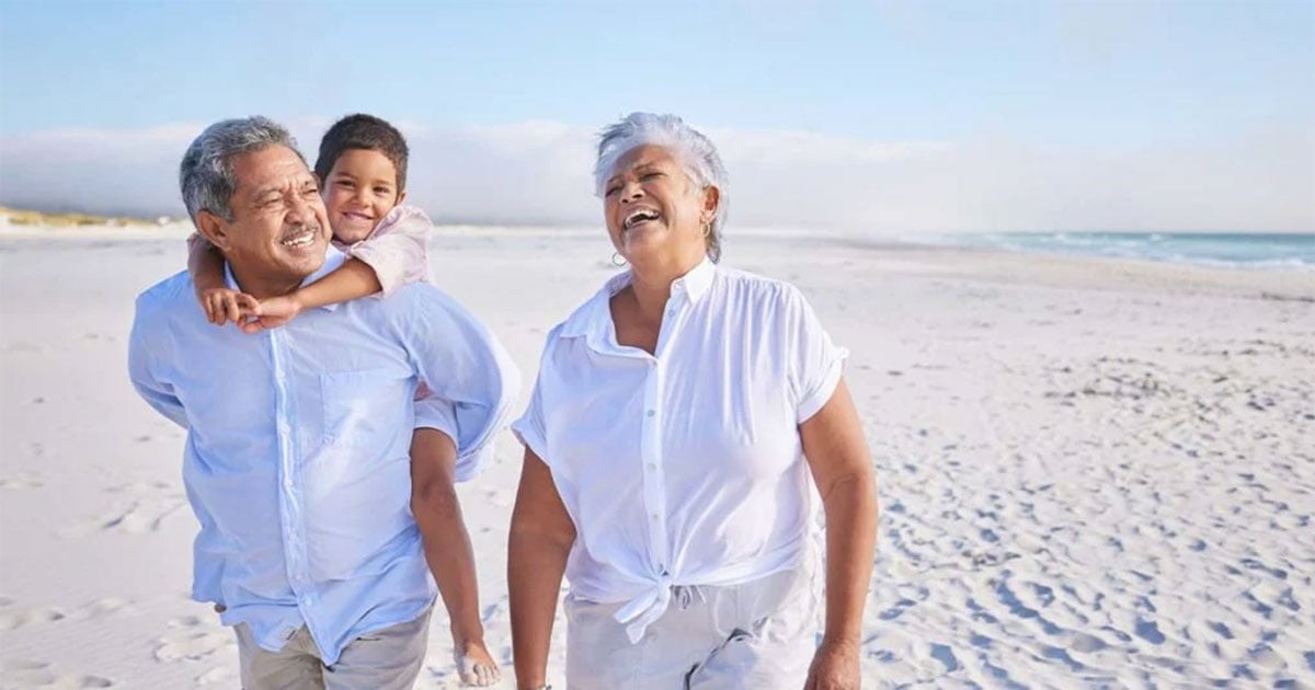 Image for Super Visa visitors can now pay medical insurance monthly