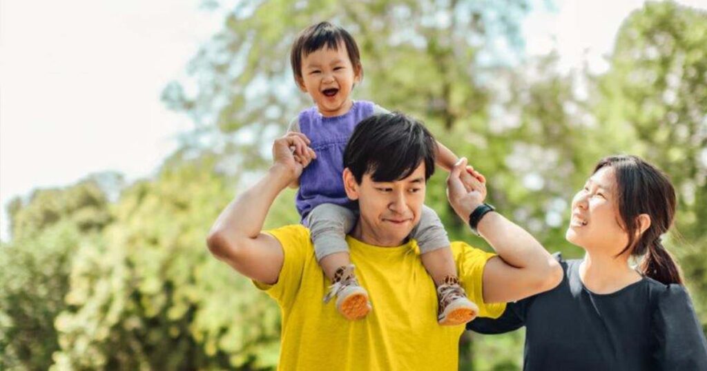 Scotiabank image - Mother and father with laughing child