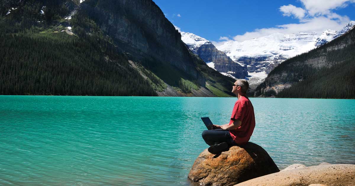 Digital nomad in Canada Moving2Canada