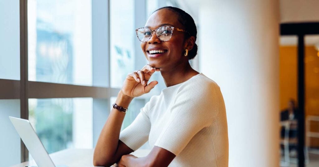 How Many Immigrants Are Working in Canada in 2026? Trends in the Jobs Market