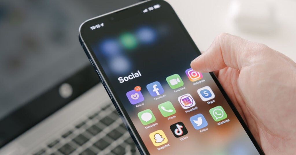 How to Use Social Media to Find Jobs in Canada in 2026