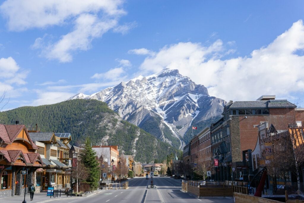 Canada’s Tourism Boom Could Create More Jobs for IEC Participants in 2026