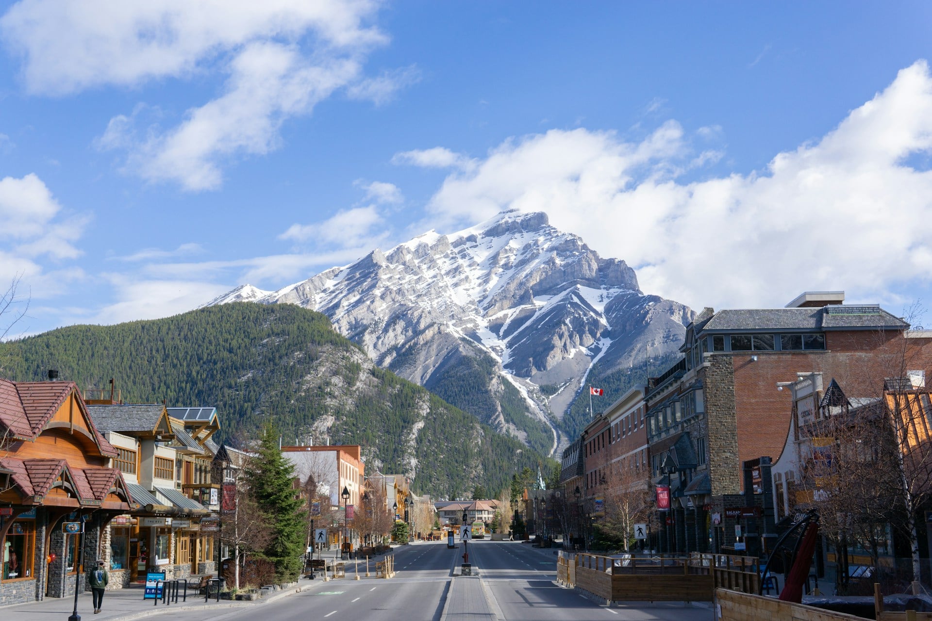 Image for Canada’s Tourism Boom Could Create More Jobs for IEC Participants in 2026